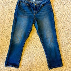 jennifer Lopez size 10 Jean Capris